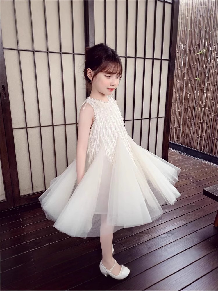 https://fulmo-img-server.com/petitdress/24b92fe5-068a-4a4e-a3b1-478c7a889611.jpg