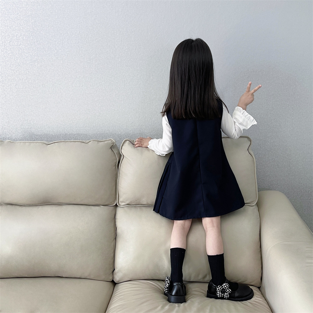 お嬢様風フリルカラーキッズドレス