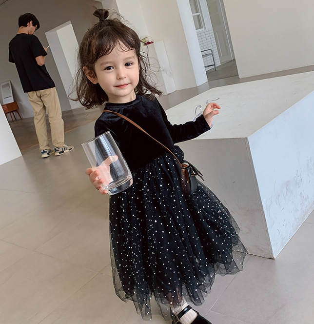 https://fulmo-img-server.com/petitdress/2f9b6698-9faf-4362-993d-d6f35222ea17.jpg