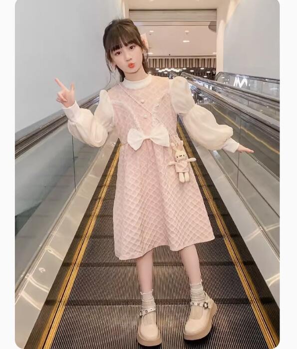 https://fulmo-img-server.com/petitdress/33a5a1d55964b891e098e8fc062426cd.jpg