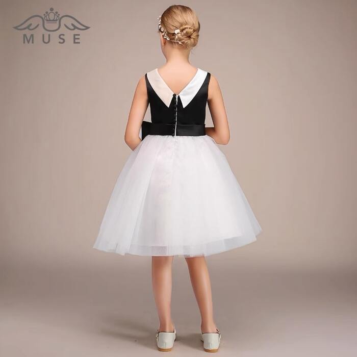 https://fulmo-img-server.com/petitdress/53887b8ccf7324ef15b127cee891262d.jpg
