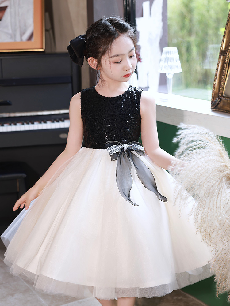 https://fulmo-img-server.com/petitdress/54ca55ec-ecfe-40e8-9b30-6b5da9d42ca6.jpg