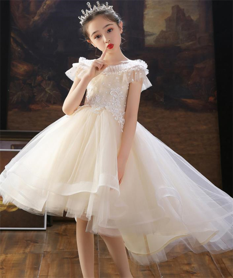 https://fulmo-img-server.com/petitdress/552c324f-130c-4032-a705-c2e2863ad8b2.jpg
