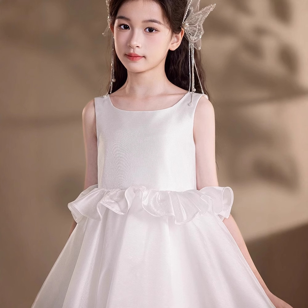 https://fulmo-img-server.com/petitdress/570c8414-82ac-4bed-8d32-bfb79b1719c0.jpg