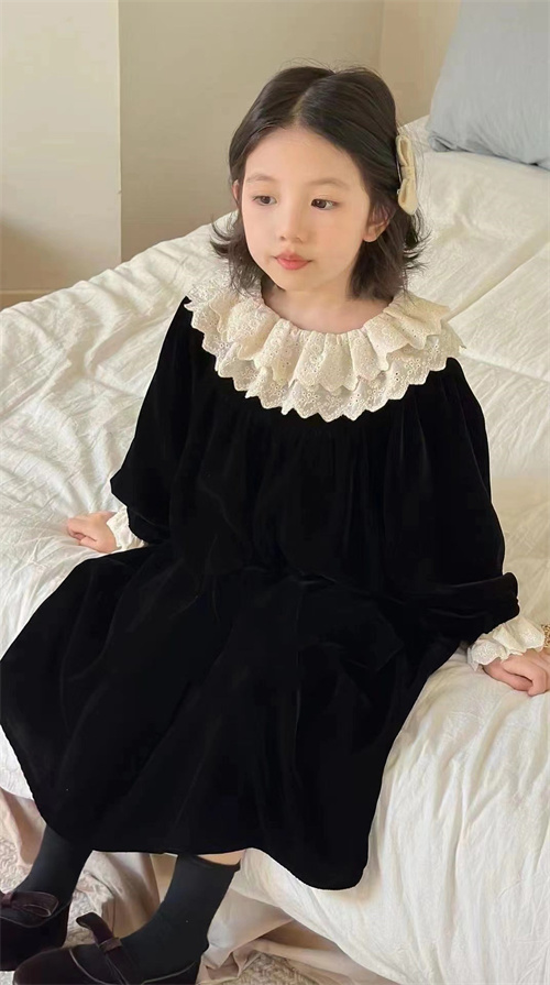 ピアノ発表会用ワンピース 韓国風ベロア素材 白襟フリル 長袖ワンピース