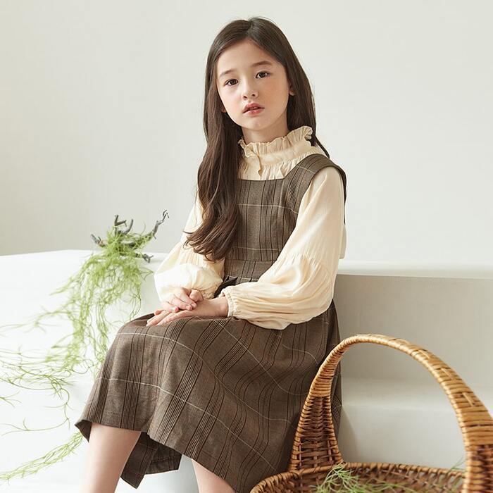 https://fulmo-img-server.com/petitdress/659137f854cfcafe3dcb834760aa2232.jpg