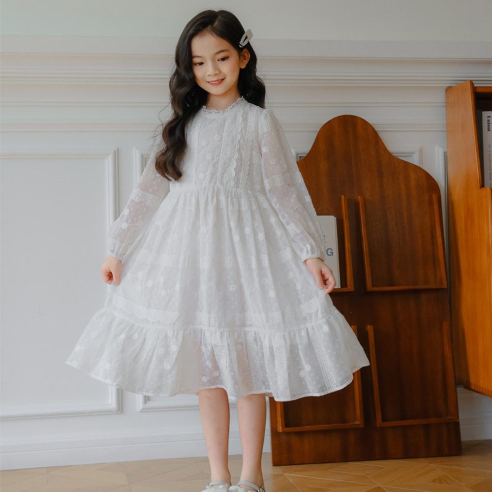 https://fulmo-img-server.com/petitdress/6de9530c0b159dc7b9dd2fae65cc4fa0.jpg