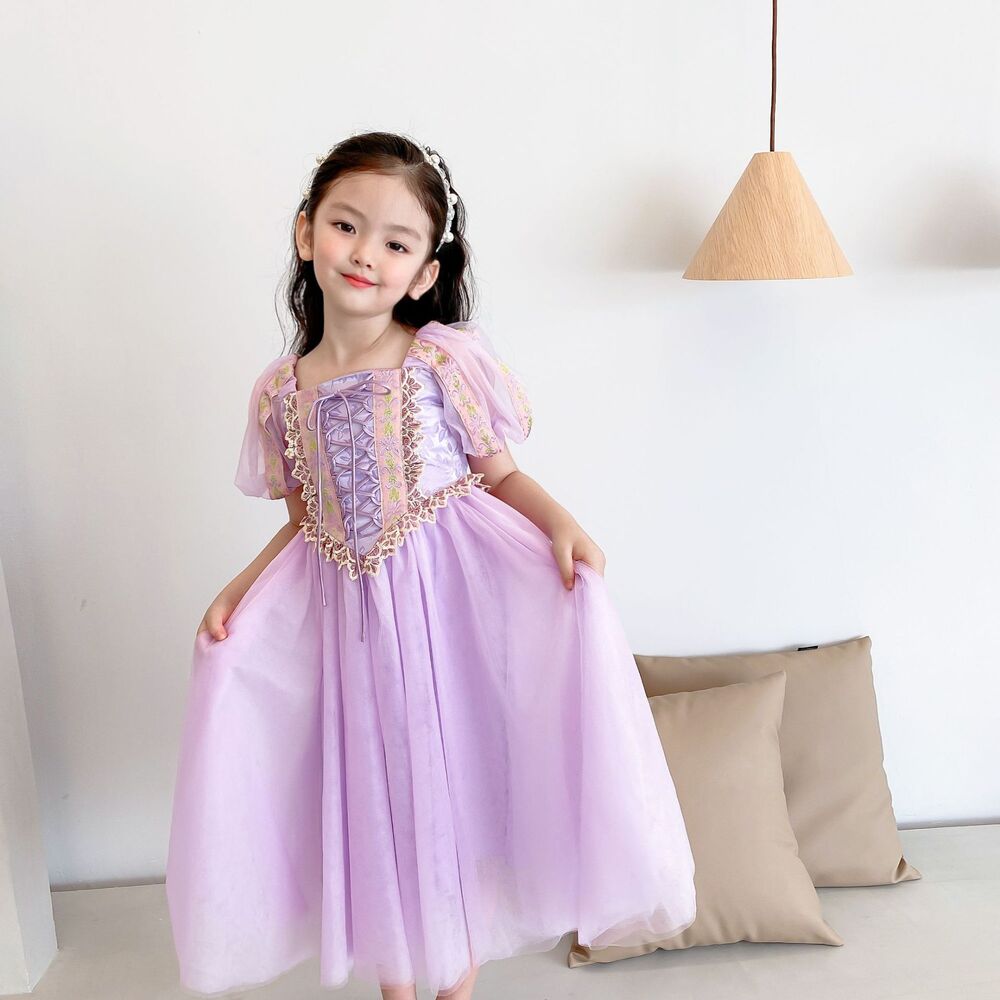 https://fulmo-img-server.com/petitdress/720ec4bb86ebb7f0fc002828fbf19627.jpg