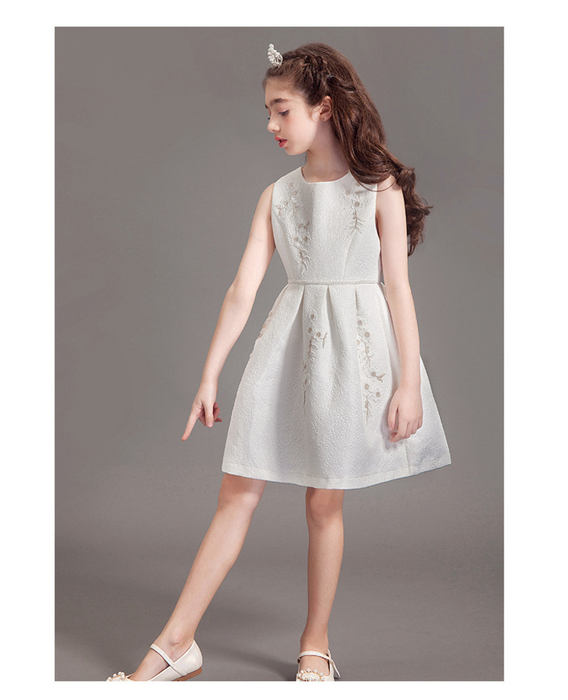 https://fulmo-img-server.com/petitdress/7283c9fcec2d0337c41f18a67c092cbe.jpg