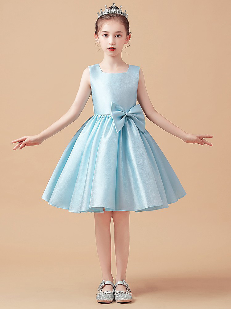 https://fulmo-img-server.com/petitdress/77717a18-f381-4e23-b4a4-8ab53132b802.jpg