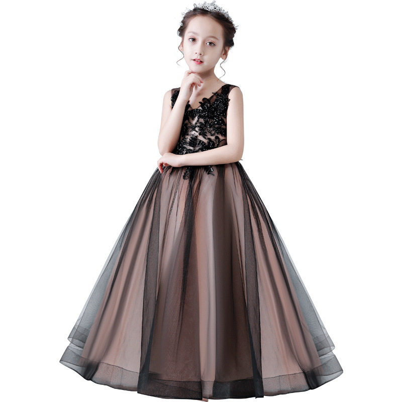 https://fulmo-img-server.com/petitdress/80197b5d-a757-441e-8a02-41fe2fcaaf85.jpg