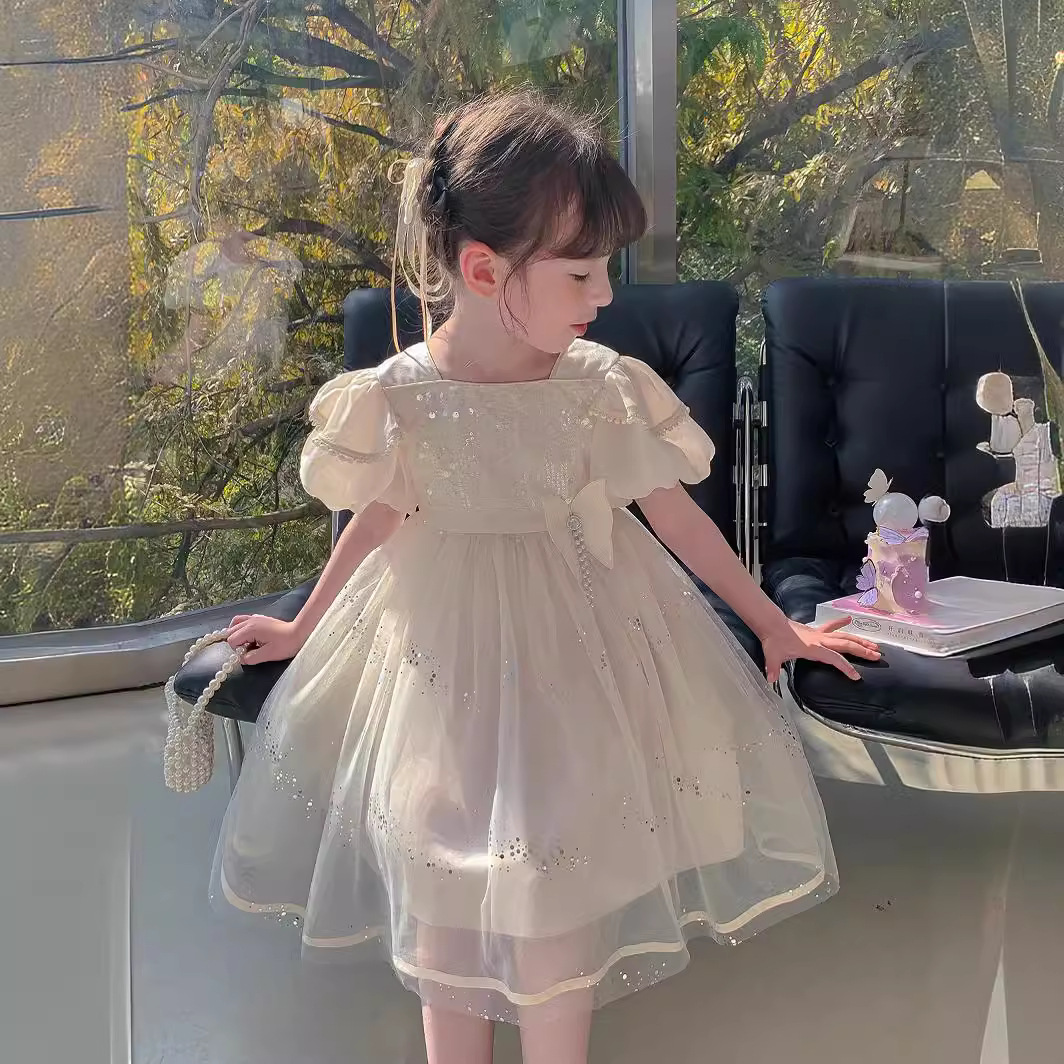 https://fulmo-img-server.com/petitdress/80503478-61d9-42d0-95ae-11f76712dae5.jpg
