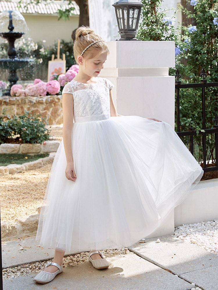https://fulmo-img-server.com/petitdress/8275b968-4701-4de4-83fe-2d283056b8c4.jpg