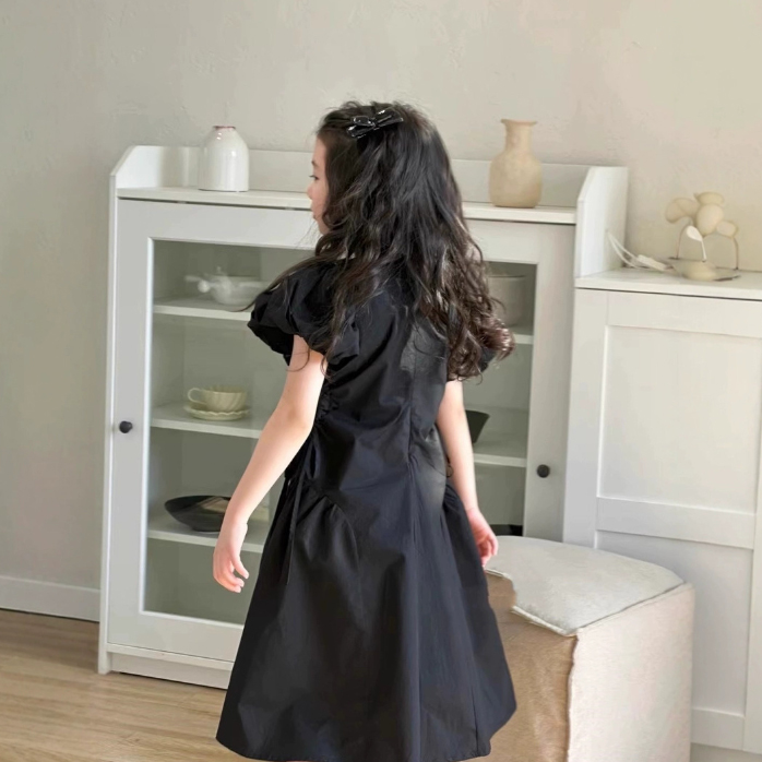 https://fulmo-img-server.com/petitdress/855a18dd-e2a6-4d85-ac10-ad91b85f9ed8.jpg