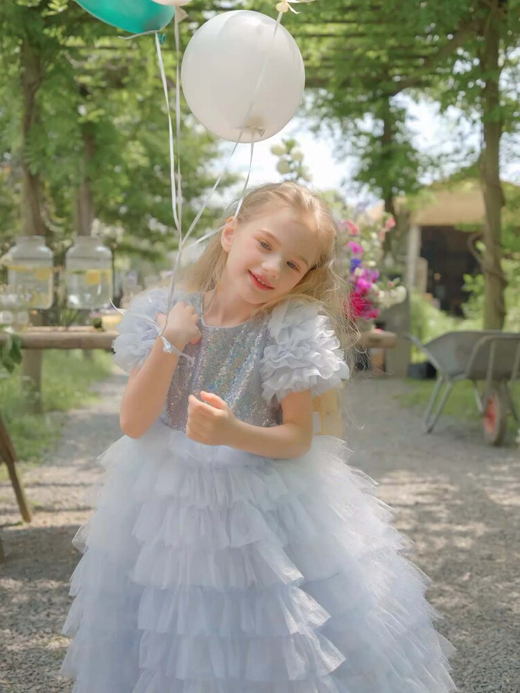 https://fulmo-img-server.com/petitdress/870cf02ada4a2d45abcde8cf4a67a682.jpg