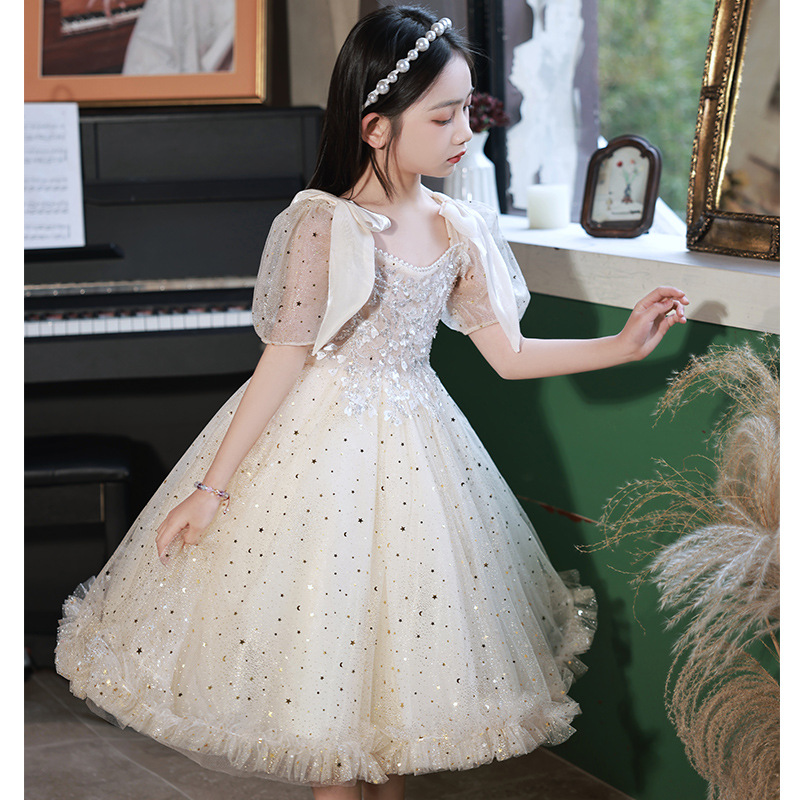 https://fulmo-img-server.com/petitdress/8a4515e0-7952-4f6f-856b-b2efb26a05ed.jpg