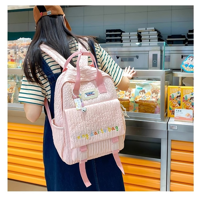 子ども服 子どもカラフル刺繍リュック