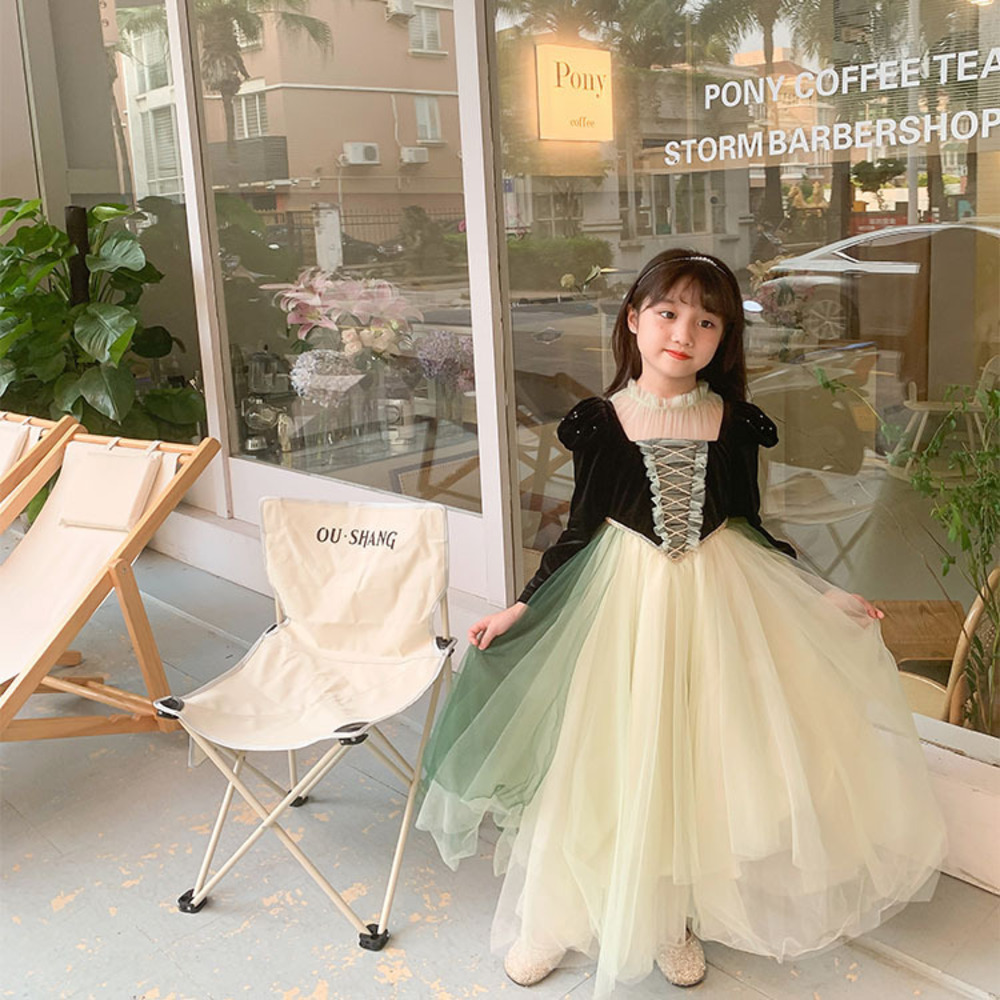 https://fulmo-img-server.com/petitdress/9349b32a2b729742f7bdd12037b9ccb6.jpg