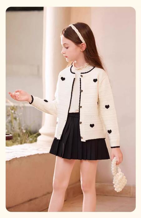 https://fulmo-img-server.com/petitdress/936e0085d83e0ce0c54a685334ad2349.jpg