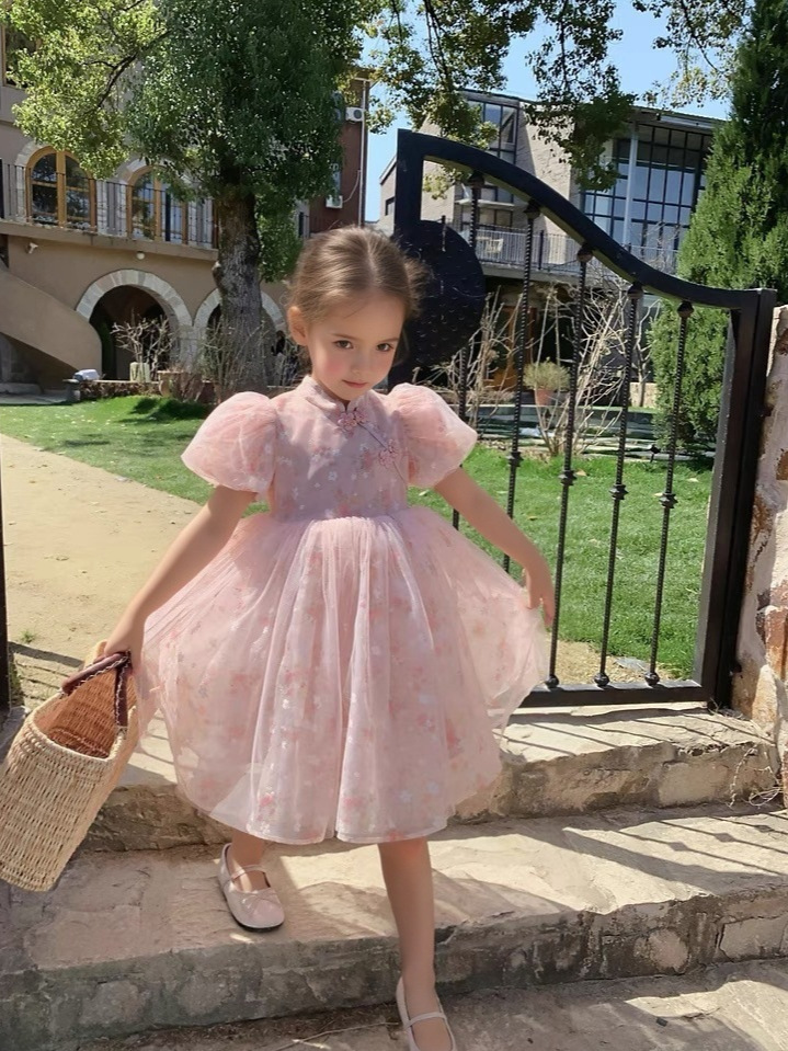 https://fulmo-img-server.com/petitdress/9f2d657f-d750-4403-9a7b-0608dca002dd.jpg