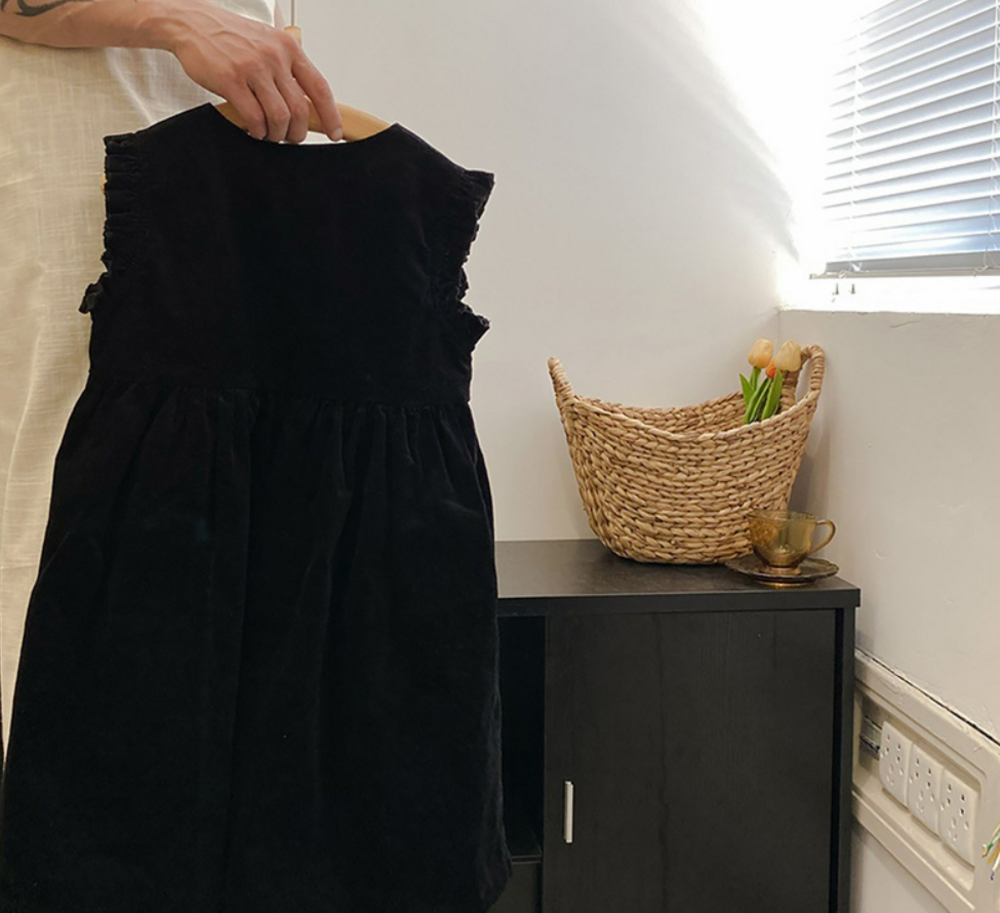 https://fulmo-img-server.com/petitdress/a09ae1b4122b12901f408a37e5c180ea.png