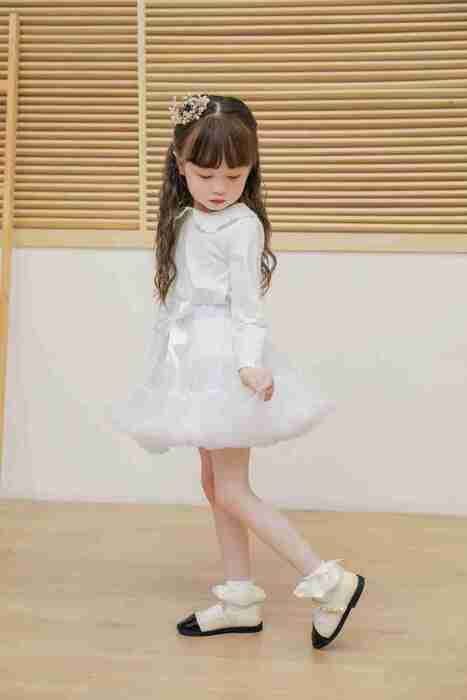 https://fulmo-img-server.com/petitdress/a0f4b44a4aa87a1d39e9d03f496b2d87.jpg