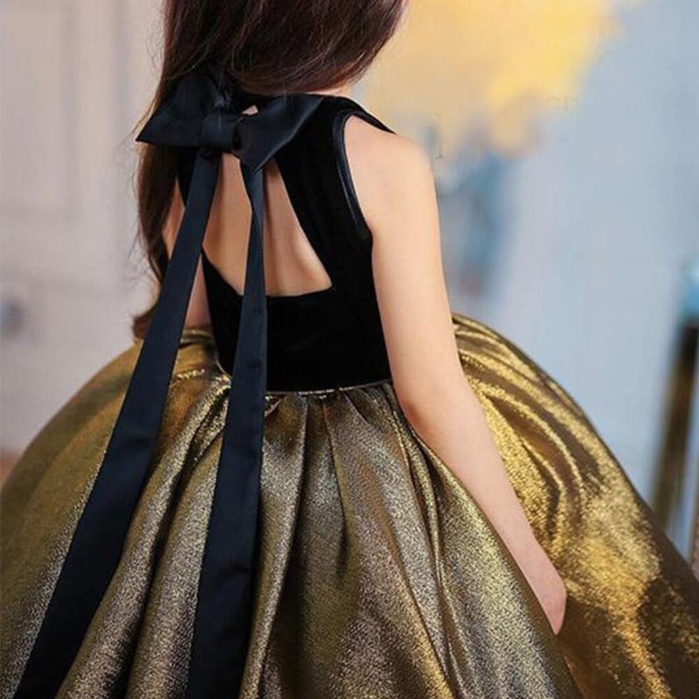 https://fulmo-img-server.com/petitdress/a0ff19eda19060c1a5f9053745fed18a.jpg