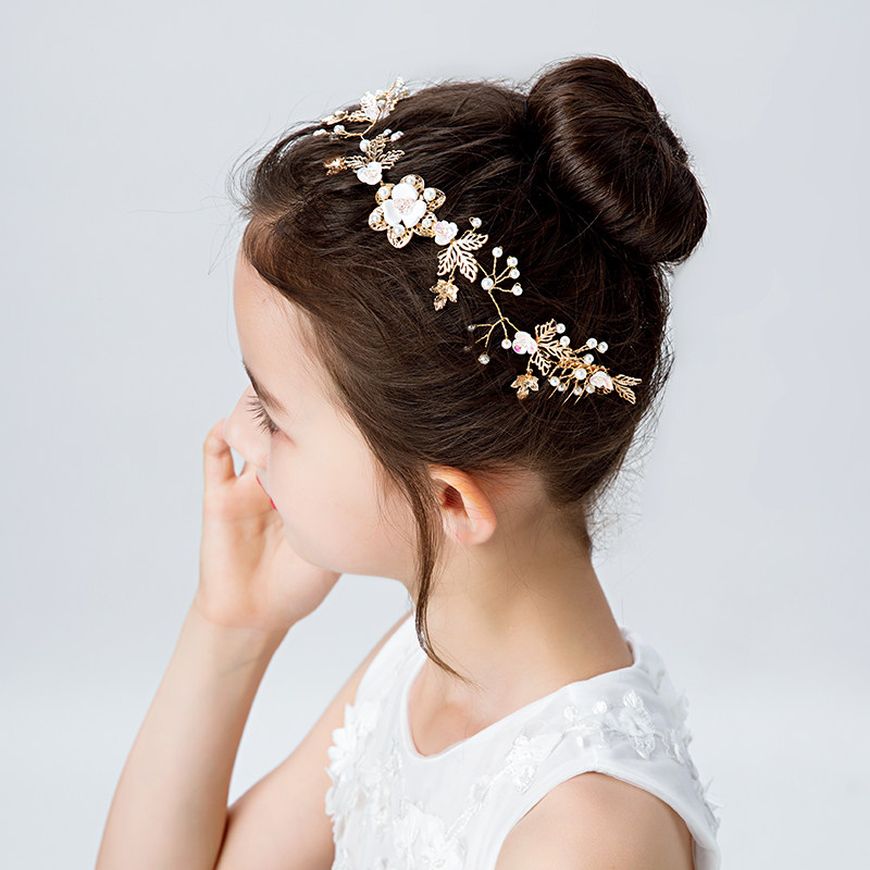 ピアノ発表会ドレス 花とリーフモチーフの華やかヘアアクセサリー