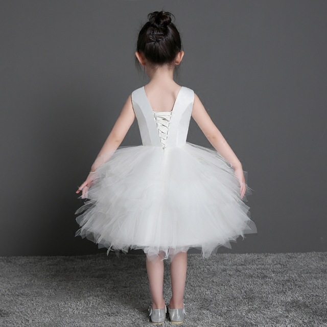 https://fulmo-img-server.com/petitdress/a611d0d3-4355-4223-ae4f-edf9475f4403.jpg