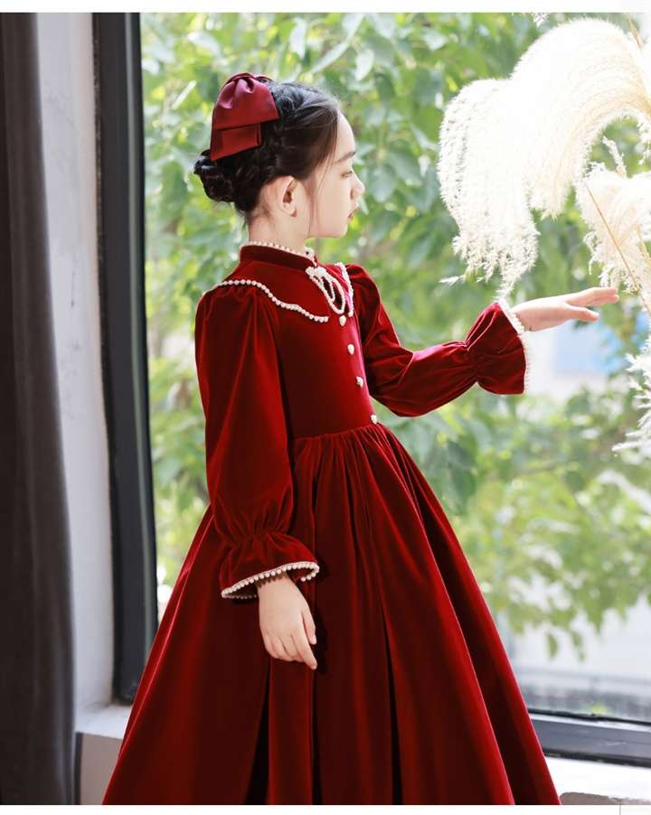 キッズドレス  真珠装飾付きベルベット調子供用貴族風ドレス