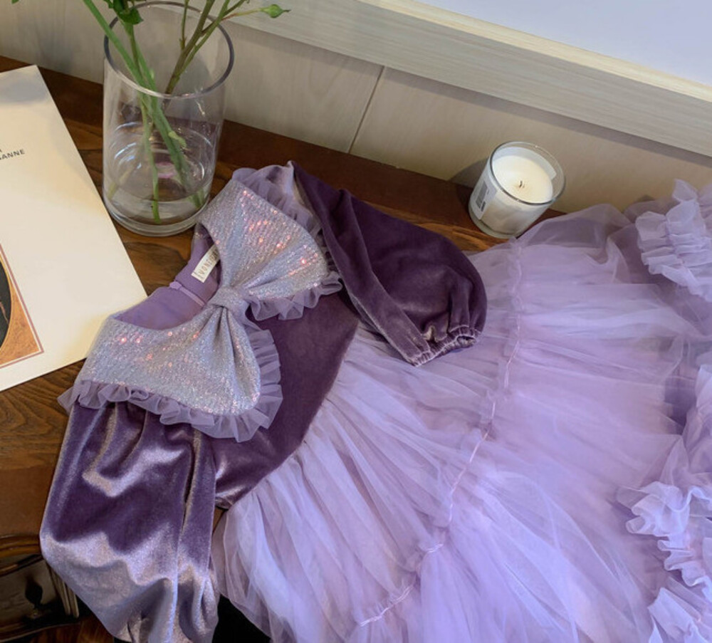 https://fulmo-img-server.com/petitdress/aeb6f120d5877e7896d2fd7e41cda9dd.jpg