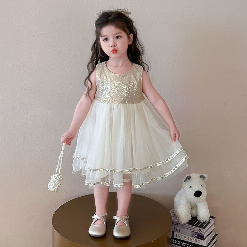 https://fulmo-img-server.com/petitdress/afcf75e4-f64c-4833-a7fa-69d91de5223c.jpg