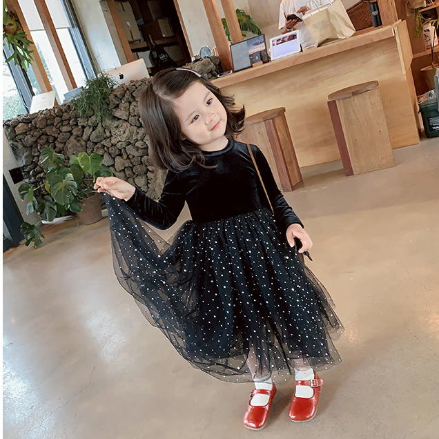 https://fulmo-img-server.com/petitdress/b14a926f-c3a0-4226-a871-e74ef841158a.jpg