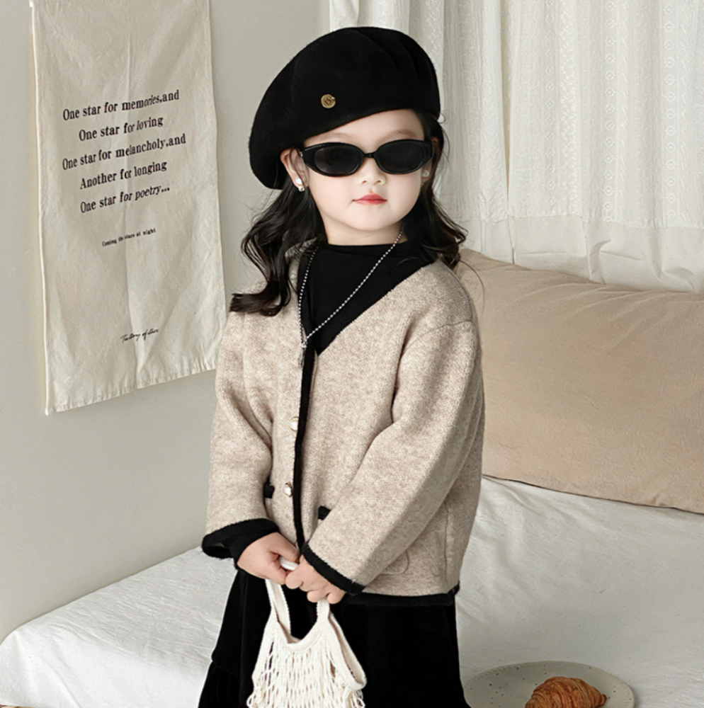 https://fulmo-img-server.com/petitdress/bac45dec1479fa71577a3ee2158f3b4a.png