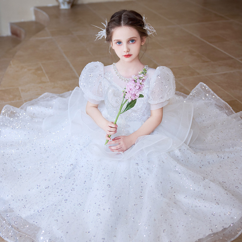 https://fulmo-img-server.com/petitdress/c7453b98-814e-4a96-8c47-d18004592ed3.jpg