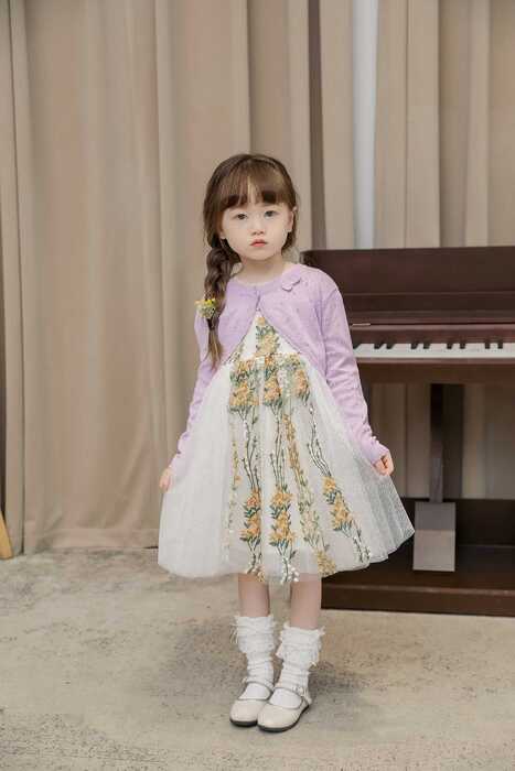 https://fulmo-img-server.com/petitdress/c7ef22ab19df1f0bcefa14a9d5c52dca.jpg