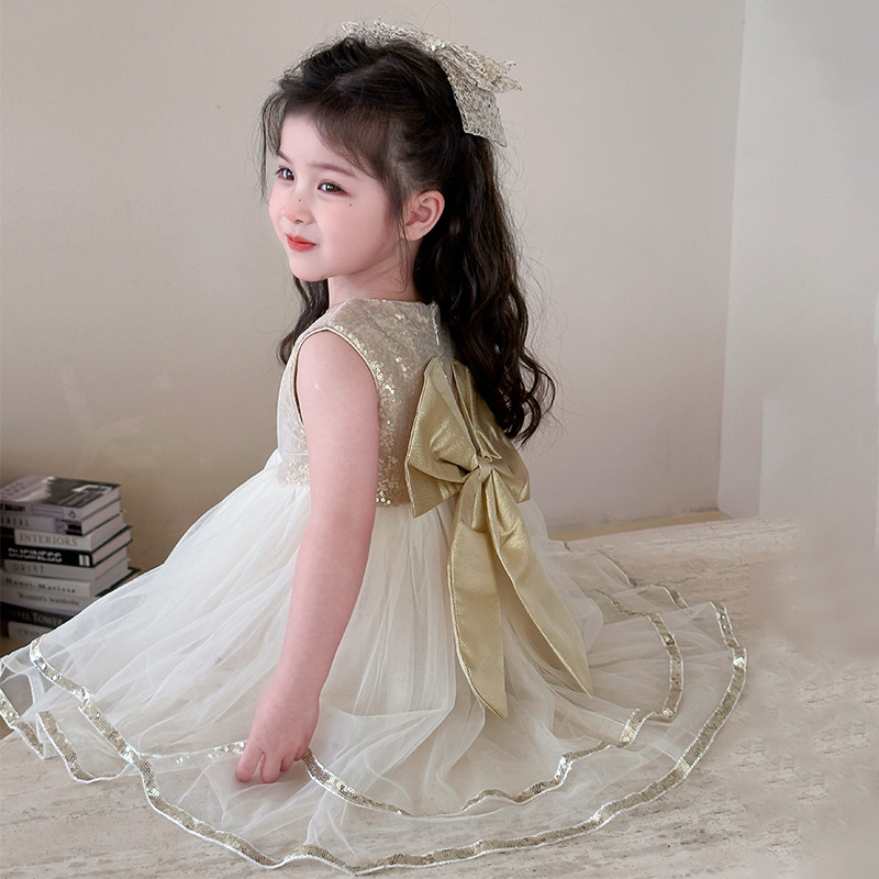 https://fulmo-img-server.com/petitdress/d1106411-e4bb-49a9-81d2-34abc1a5c9a3.jpg