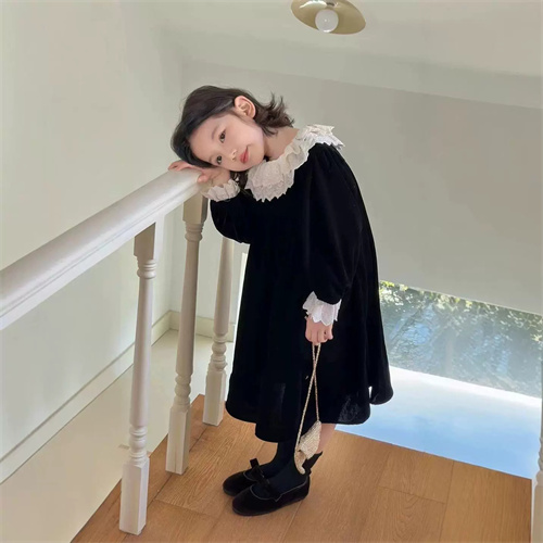 ピアノ発表会用ワンピース 韓国風ベロア素材 白襟フリル 長袖ワンピース