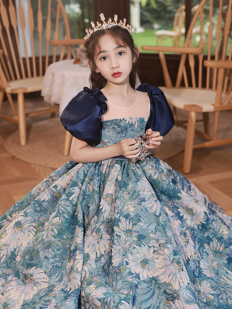 https://fulmo-img-server.com/petitdress/d82b56770e1450d082858f94a5e36d3a.jpg