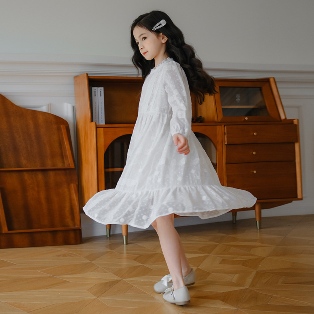 https://fulmo-img-server.com/petitdress/d94b86c596ffbcc99de464341754c710.jpg