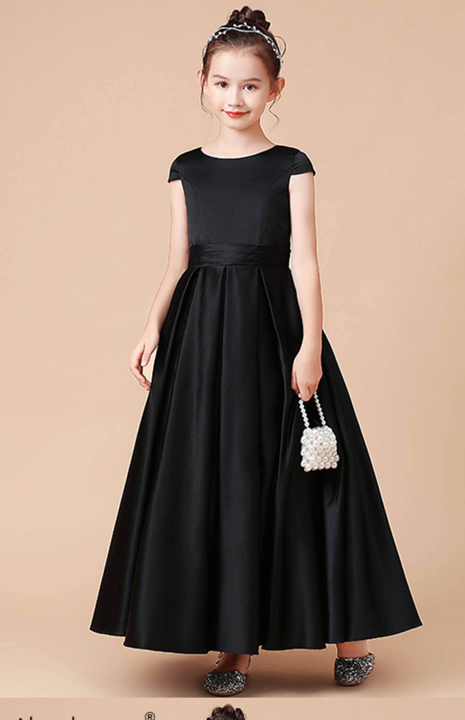 https://fulmo-img-server.com/petitdress/d9bc3d8f-cd0d-4227-bb4e-16f16ef01f01.jpg