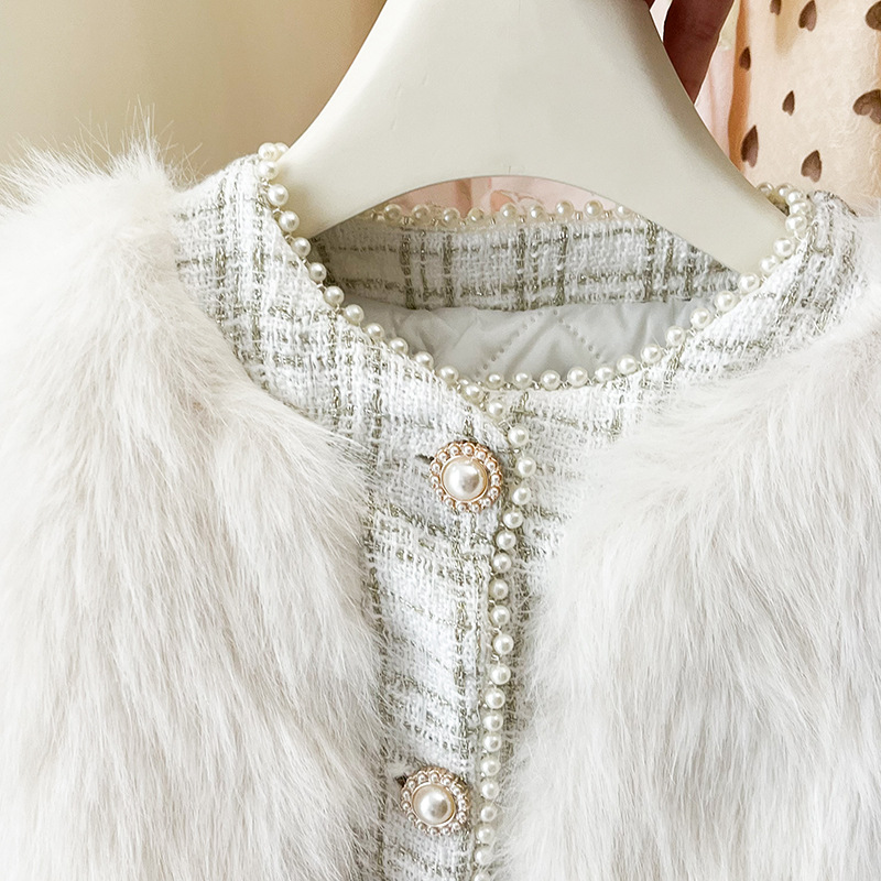 https://fulmo-img-server.com/petitdress/da400a7b-859b-4121-b3cd-c95339b6e3da.jpg
