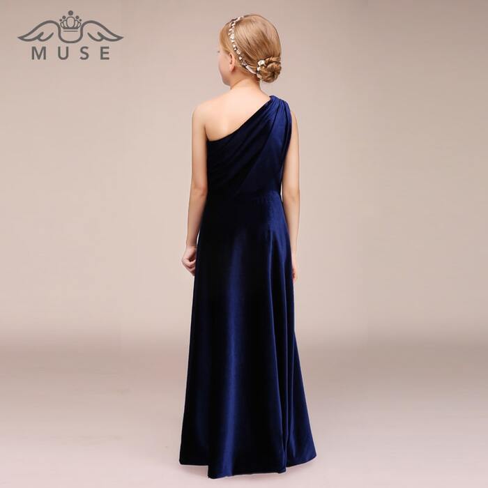 https://fulmo-img-server.com/petitdress/db6e5b4499f8e574e37de0e736fe16ea.jpg