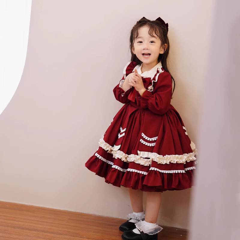 https://fulmo-img-server.com/petitdress/e5f4c95a-27ff-4c91-a702-f6b0290ccf12.jpg
