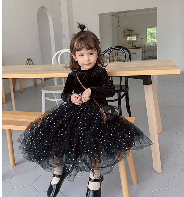 https://fulmo-img-server.com/petitdress/e7c4a806-a9f2-47cb-b8ff-a6ef9cc1267f.jpg