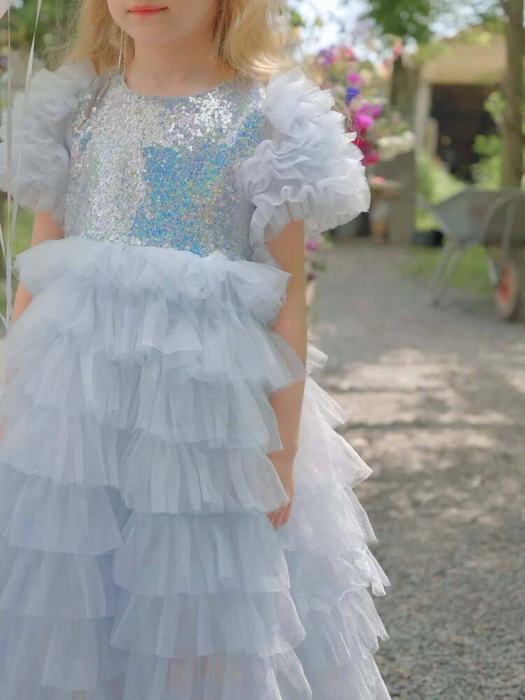 https://fulmo-img-server.com/petitdress/ec479933f93a2ed5655153507c366c6b.jpg