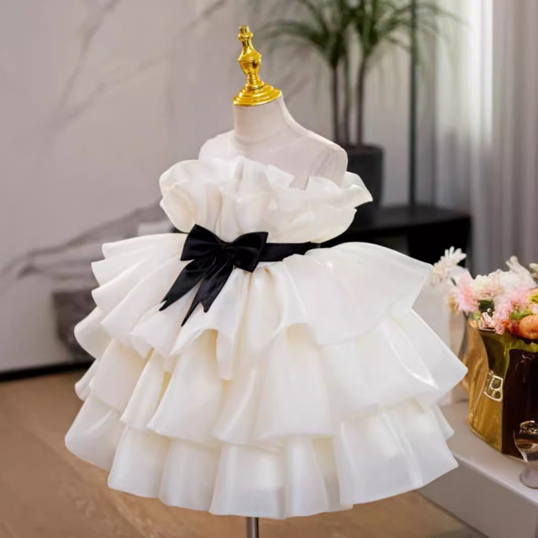 https://fulmo-img-server.com/petitdress/ec5174df-79d4-4969-adf3-2ce2d6967537.jpg