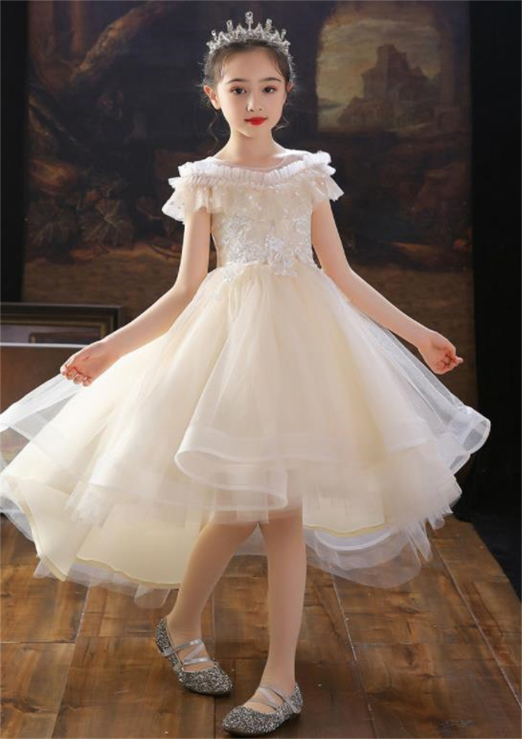https://fulmo-img-server.com/petitdress/f03b0ecc-4c5b-438e-be80-3268ba649514.jpg
