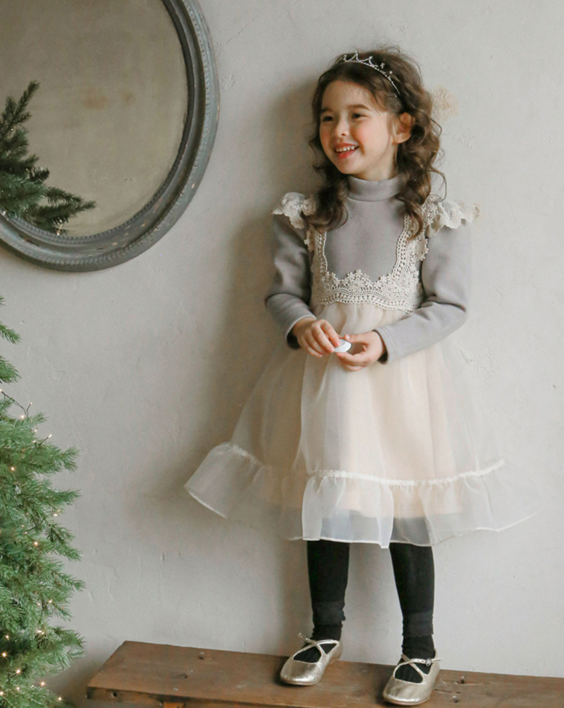 https://fulmo-img-server.com/petitdress/f87b093b85b87bcab9c88373e4be064d.png
