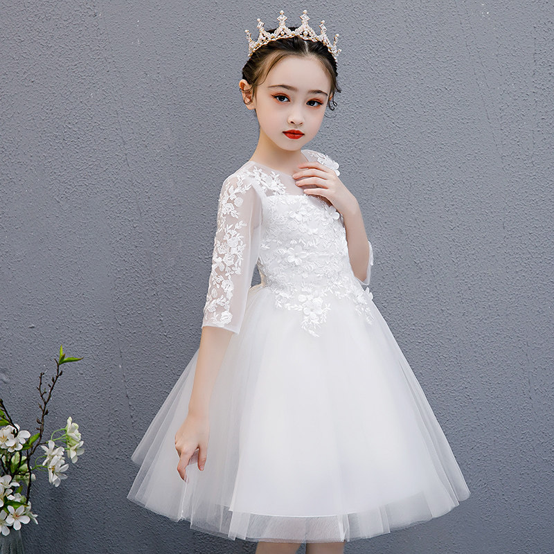https://fulmo-img-server.com/petitdress/f997edbc-ed42-4c5a-aa4b-39894ac81629.jpg